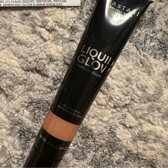 NIB Anastasia Beverly Hills Liquid Glow Highlighter in “Peach Fizz” - Picture 2 of 3
